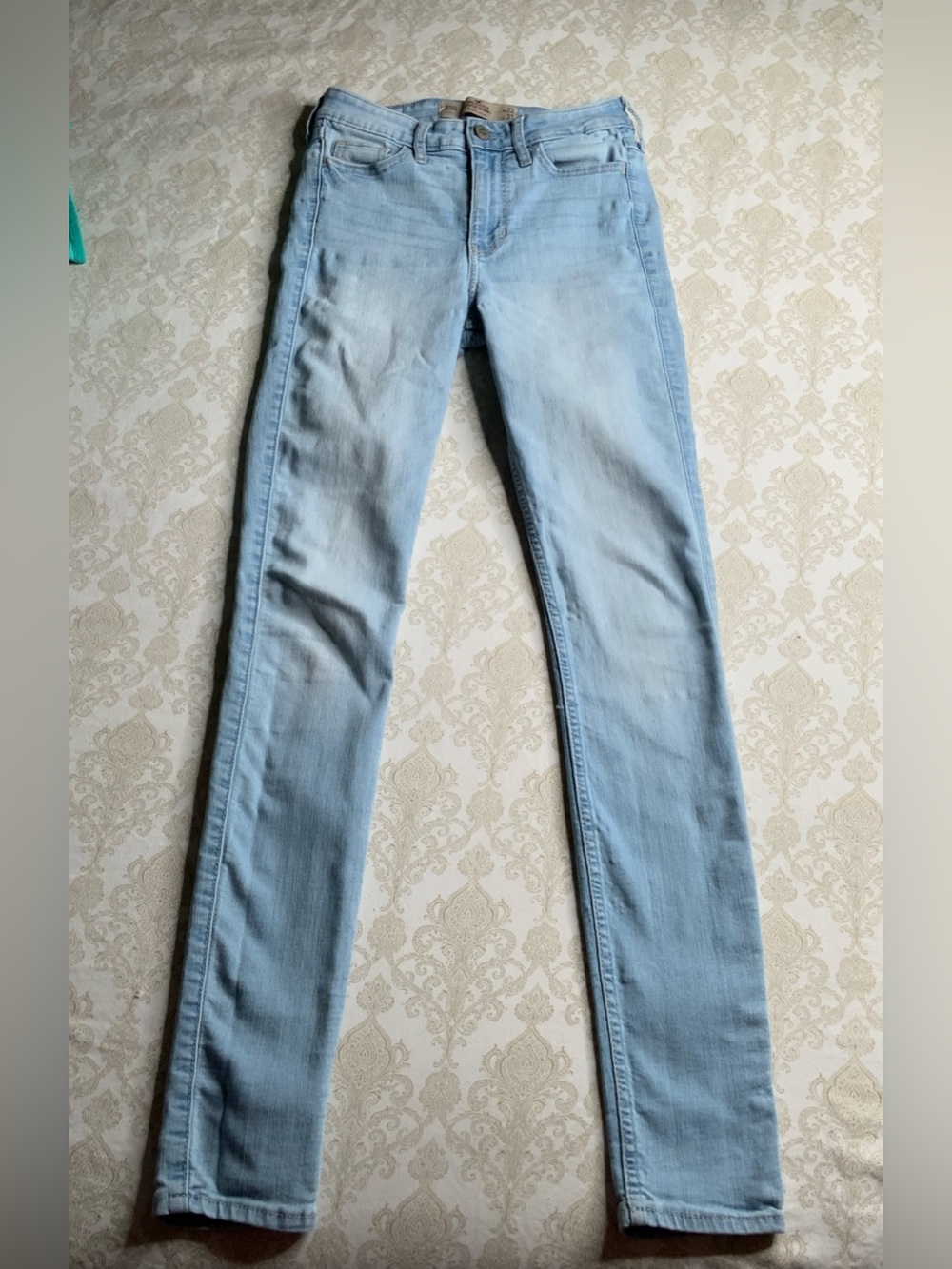 Hollister 00R High Rise Super Skinny Jeans
